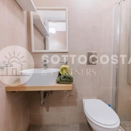 Hydruntum Flat - Apartment