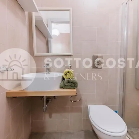 Hydruntum Flat - Apartment *